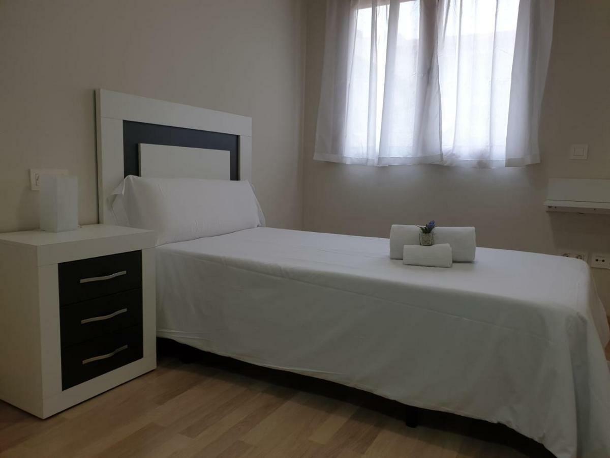 Apartamento Turistico Puente Romano P3 BAJO - B Salamanca Esterno foto
